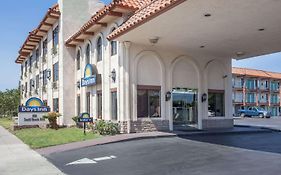 Days Inn By Wyndham Anaheim Near The Park